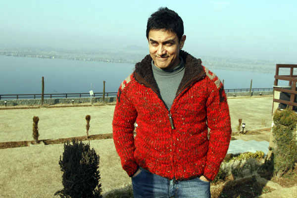 Aamir to finally attend an award function!